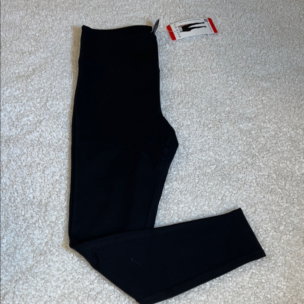 Max and Mia Women's Sleek Black Leggings SZ Medium - Picture 4 of 9